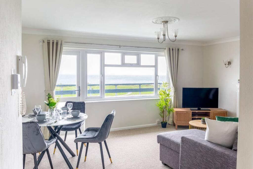 Panoramic Sea View Apartment Sleeps 4-Free Parking Bournemouth Zewnętrze zdjęcie